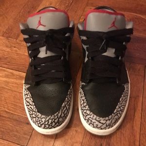 Jordan 1 Black Cement Low